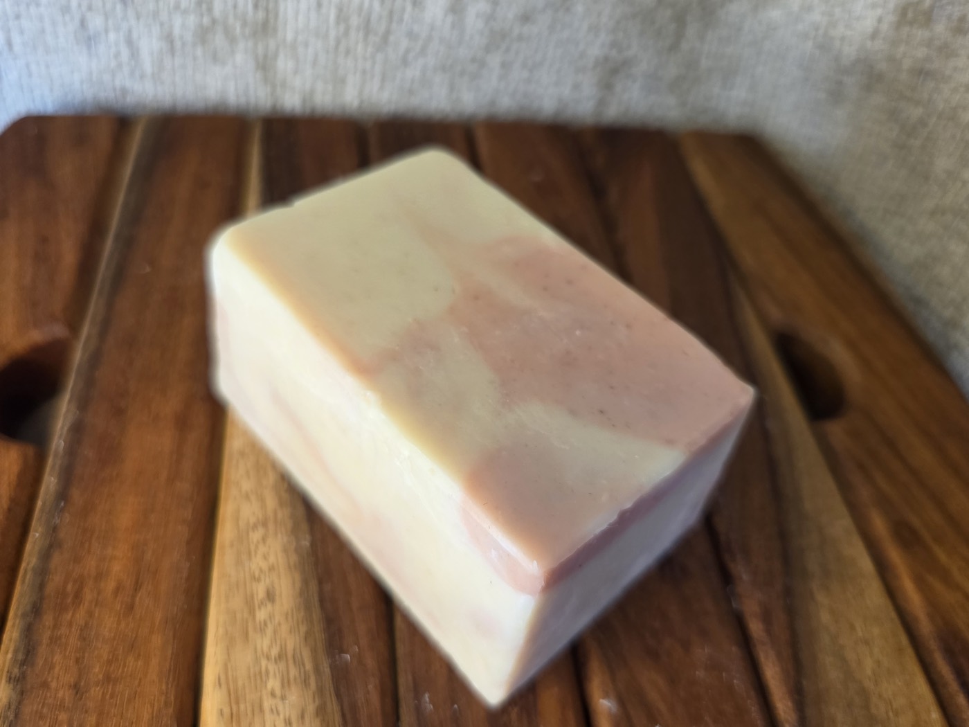 Cream and pink marbled rectangular face bar